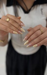 کاشت ناخن در چیتگر